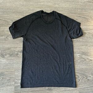 Metal vent tech t shirt